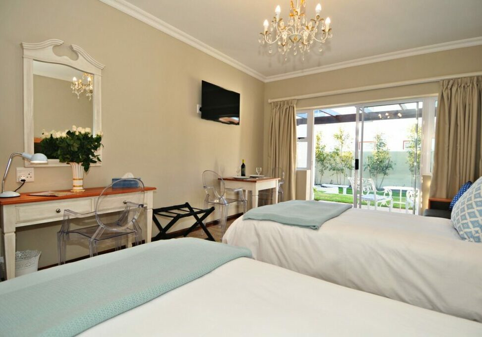 Room 2 @ The Gables Guest House Hermanus